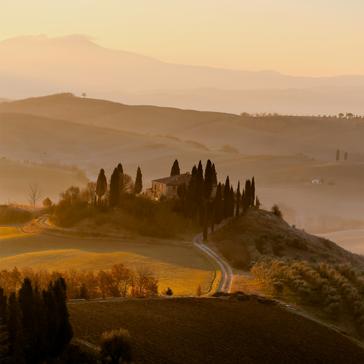Mountain landscape at golden hour — House of Travellers