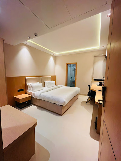 Hotel Nirvana Nest front entrance